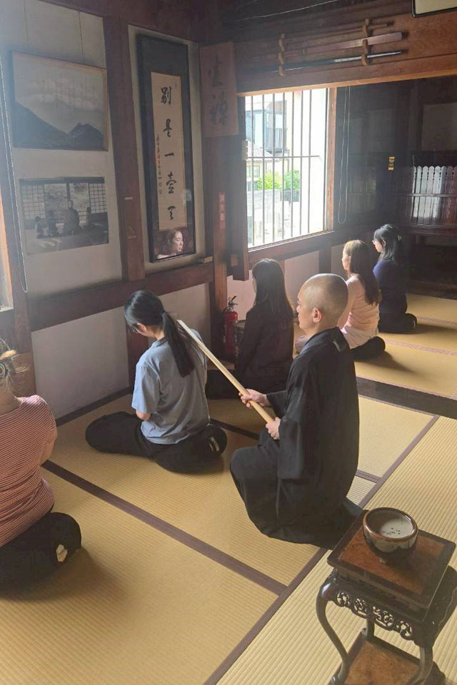 座禅の様子