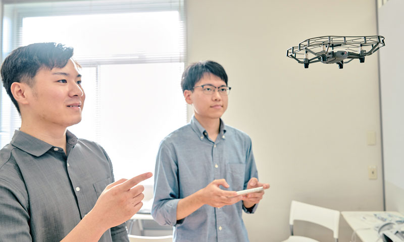 情報システム学科の学びの様子